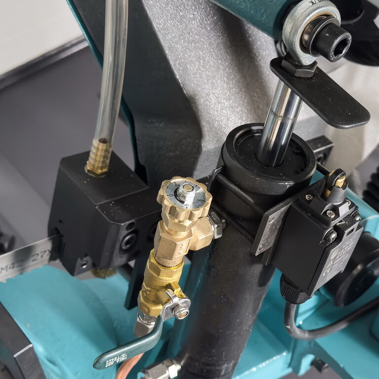 Ленточнопильный станок AURA LM-220G/380 (40220300)