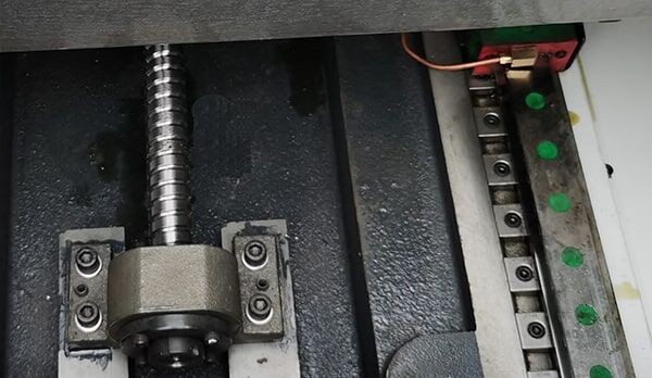 Вертикальный обрабатывающий центр с ЧПУ MetalTec TOPMILL 850S
