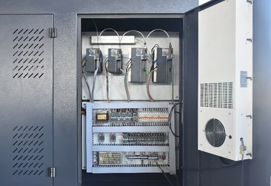Токарный станок ЧПУ с наклонной станиной MetalTec NEXUS 55MY + ось Y