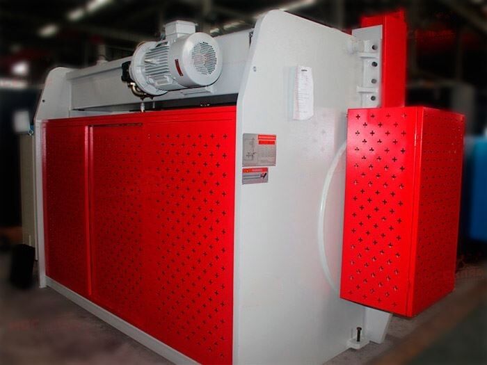 Вертикальный листогибочный пресс WC67Y-100T/3200